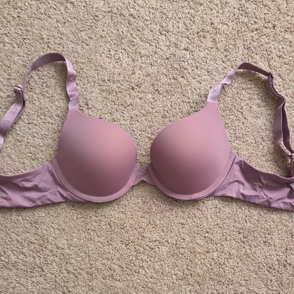 *NEW* Victoria's Secret Violet Bra